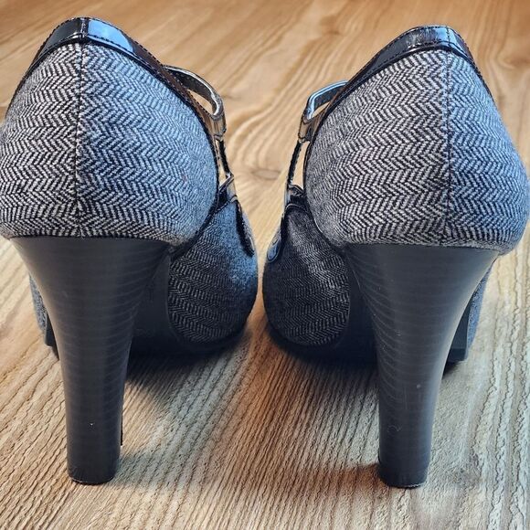 🩵DexFlex Comfort Herringbone T-Strap Heels Size 8.5 - Picture 9 of 13